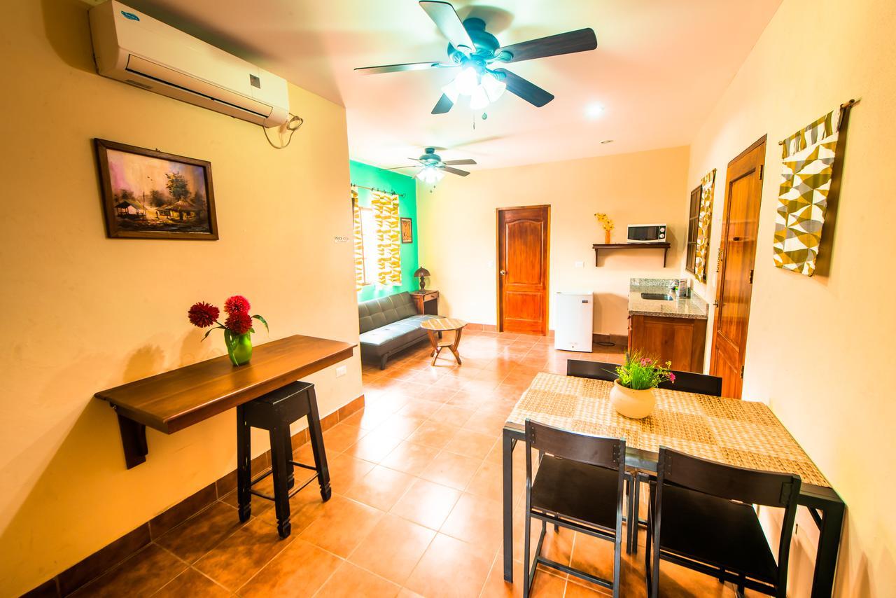 Fullmoon Hotel Granada Room photo